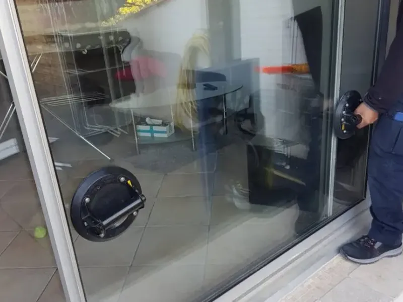 Vitre cassée — remplacement en urgence Luxembourg